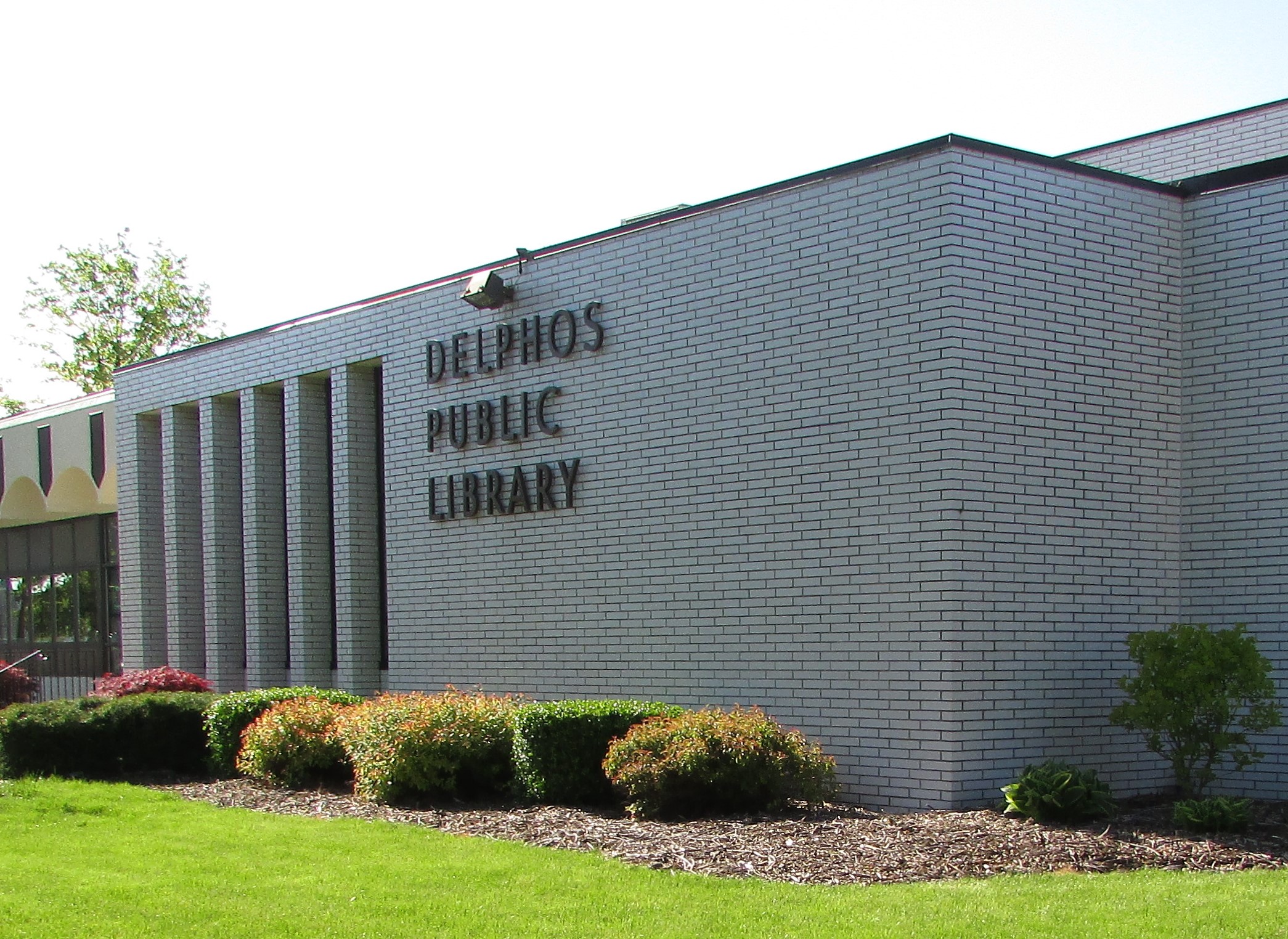 Exterior view of Delphos Public Library building